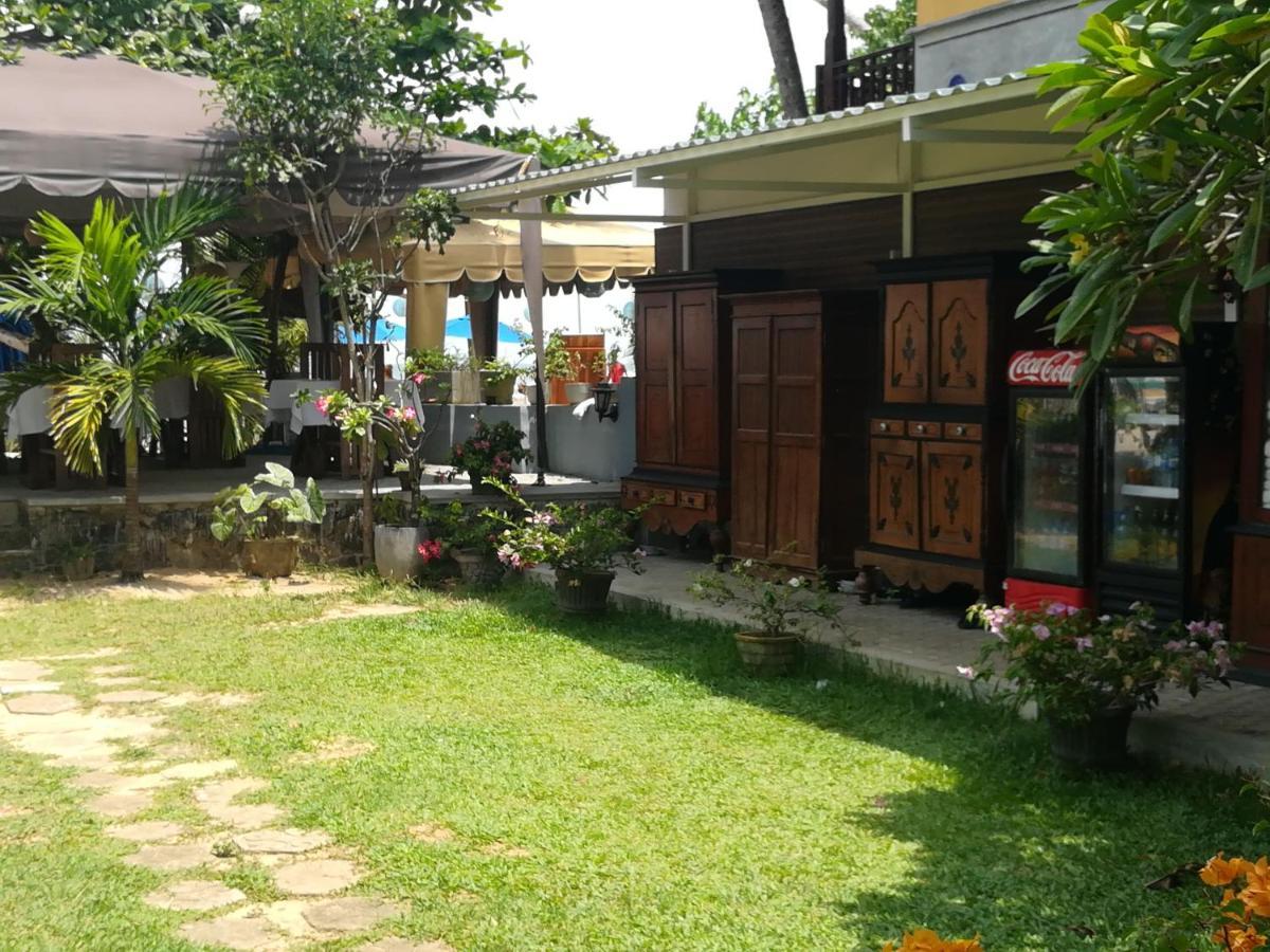 The Villa Hotel Unawatuna Buitenkant foto