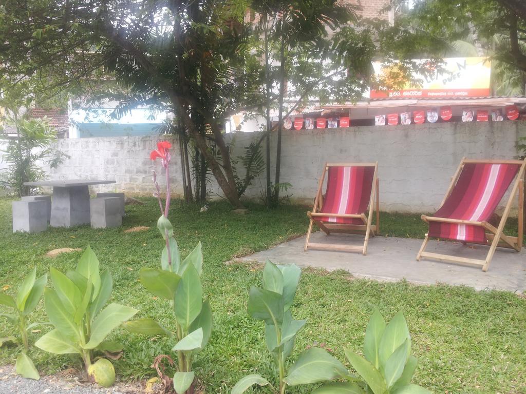 Sunray Villa And Resort Unawatuna Buitenkant foto