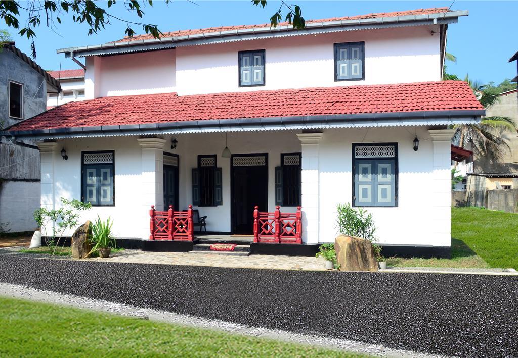 Sunray Villa And Resort Unawatuna Buitenkant foto